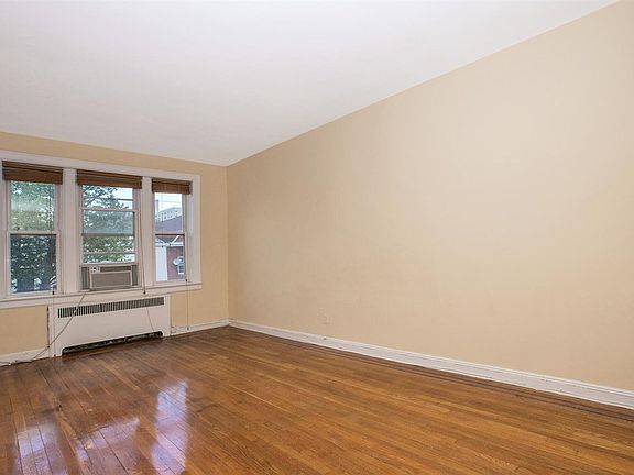 4th image of 101 Kensington Ave APT B5