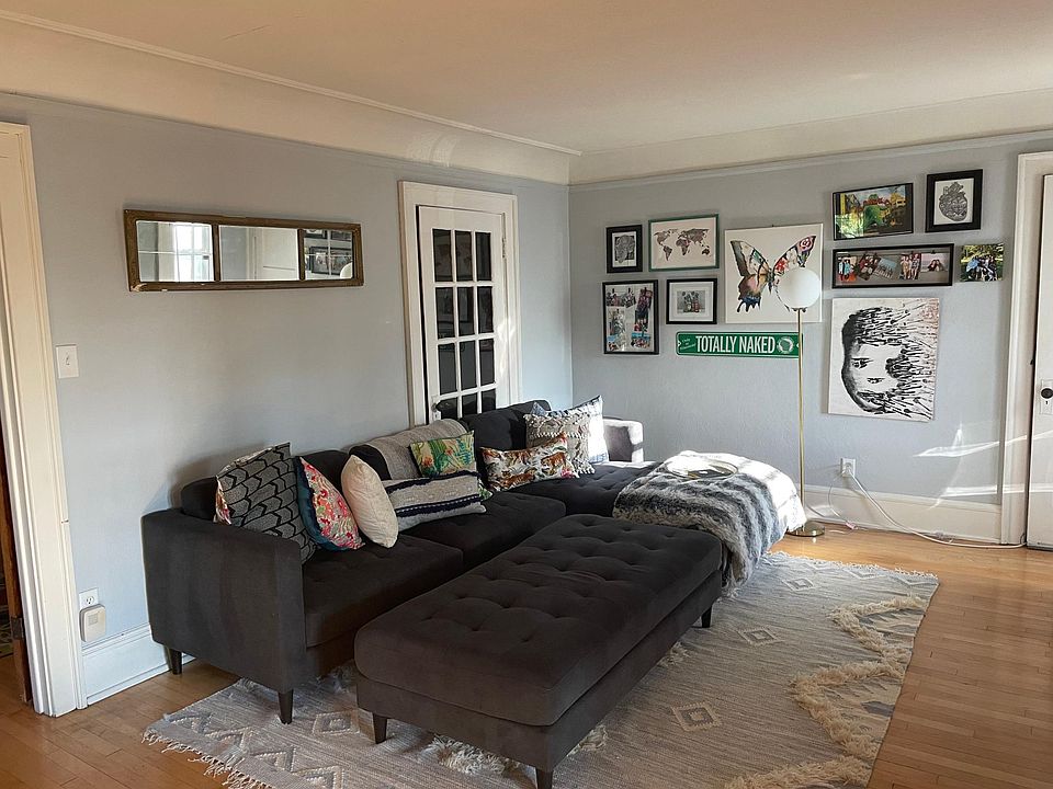 1st image of 2864 N Downer Ave #2