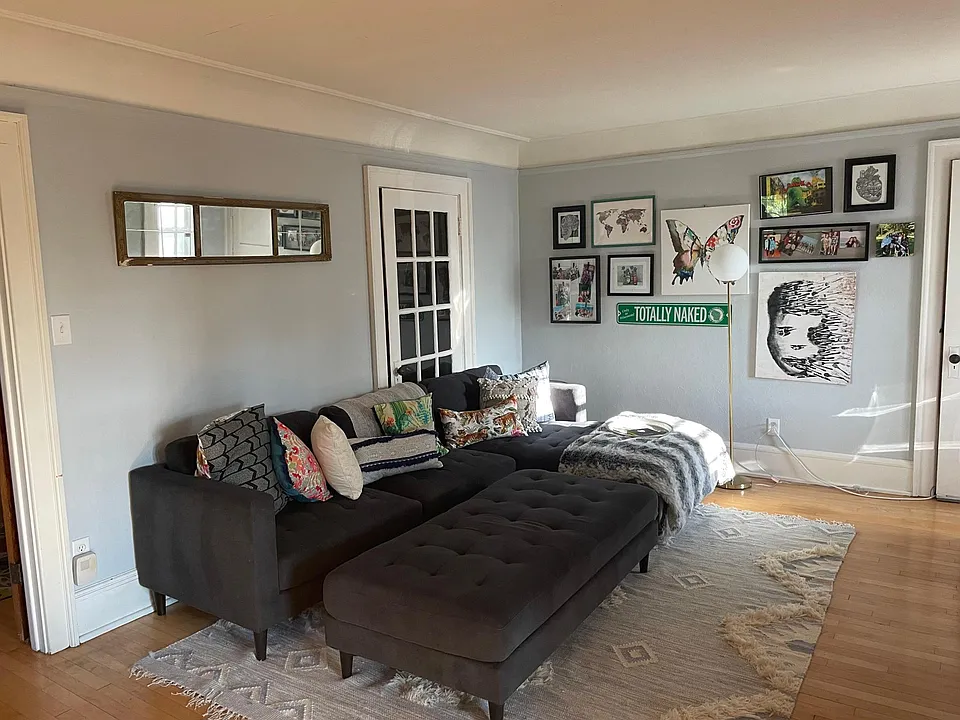 2864 N Downer Ave #2