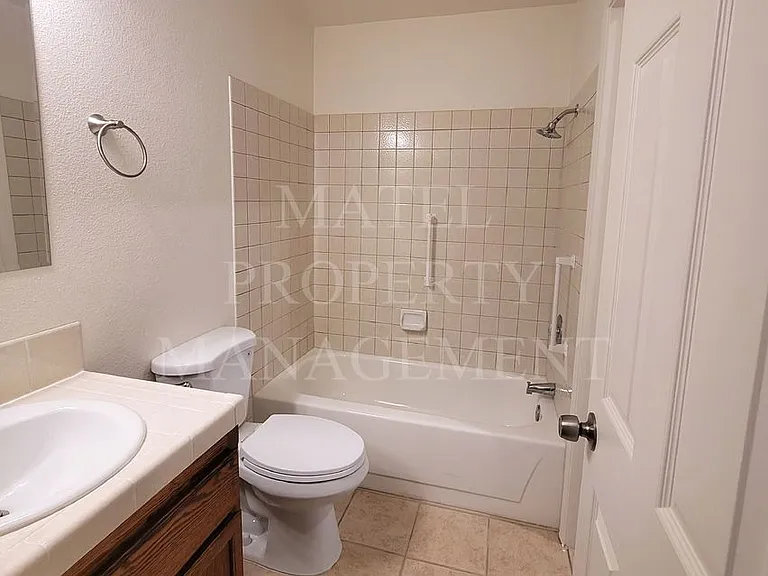 2516 Walnut Grove Way — Photo 9
