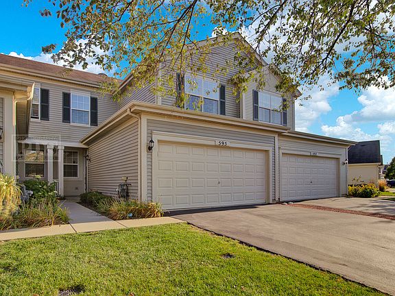 3rd image of 595 Kristina Ln