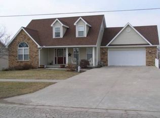 1528 S Munn Ave, Hopkins, MO 64468