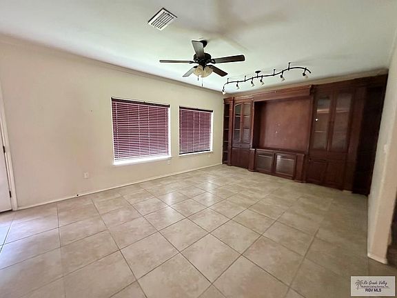3rd image of 2203 Bald Cypress Dr