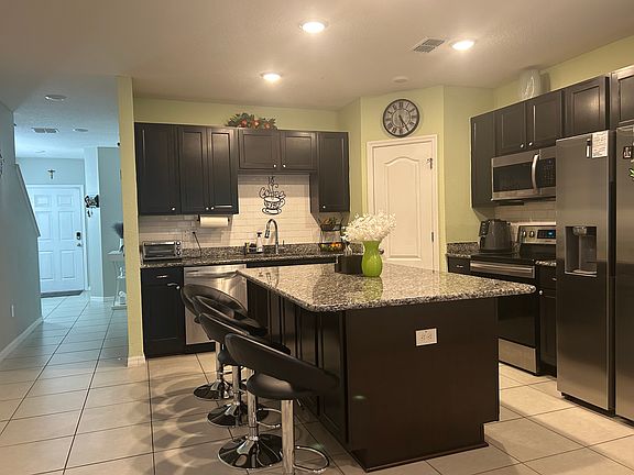 2nd image of 10910 Golden Acorn Ave