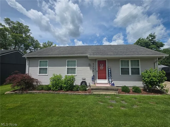 6338 S Water Street Ext SE, Uhrichsville, OH 44683