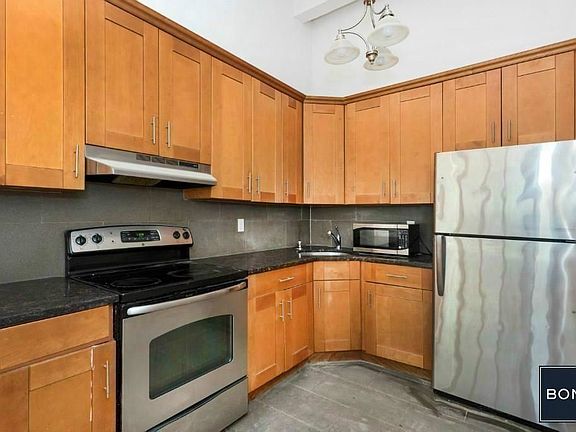 4th image of 810 Broadway #5AR