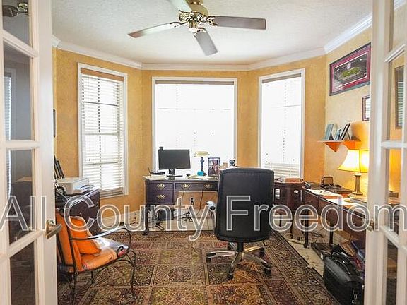 5th image of 1521 NW 121st Dr