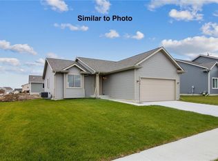 114 NE Madison Ave, Elkhart, IA 50073