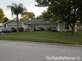 13604 101st Ter, Seminole, FL 33776