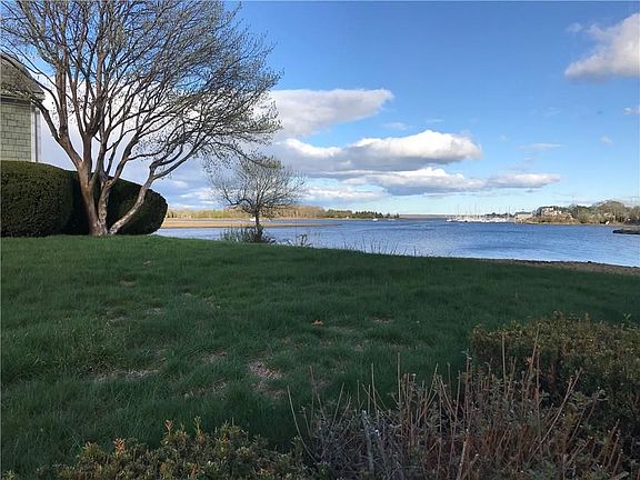 5th image of 25 Roger Williams Dr