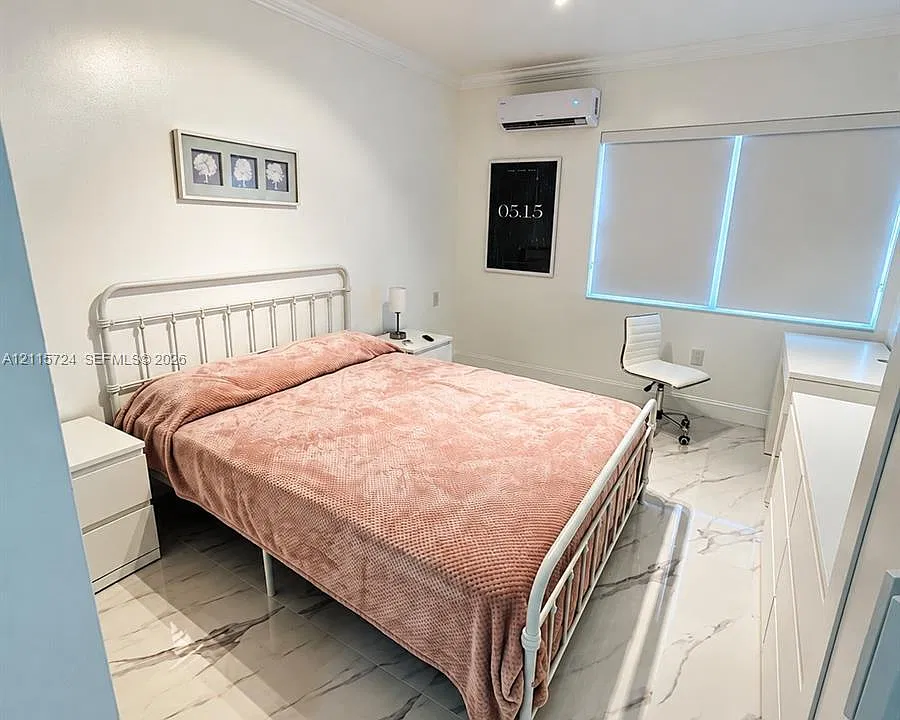 1455 Michigan Ave #12A