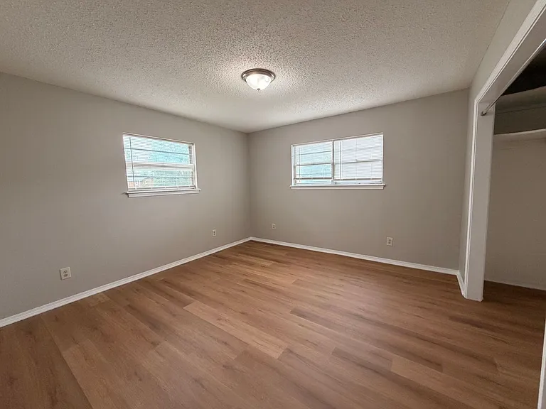 920 N Fargo Ave — Photo 9