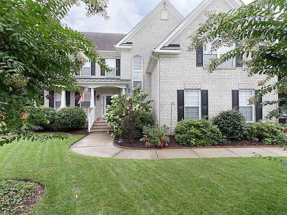 4th image of 2424 Edenton Ct