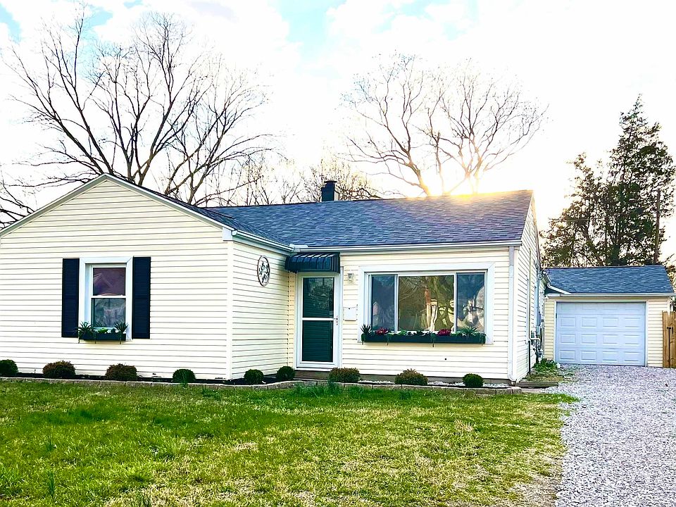 1st image of 1106 N Villa Dr