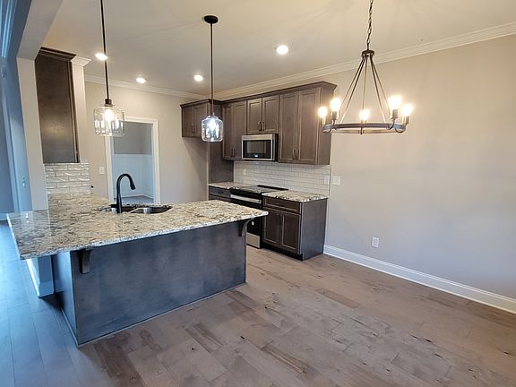 5th image of 1307 Christina Ct Lot 132