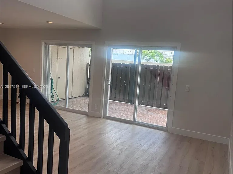 6532 NW 170th Ter — Photo 14