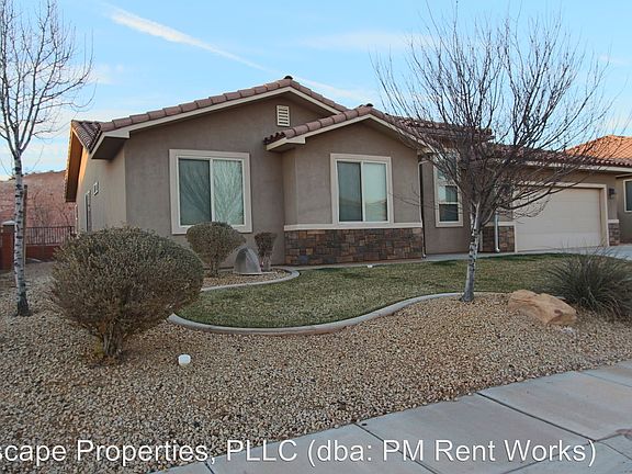2nd image of 905 N Catalpa Dr
