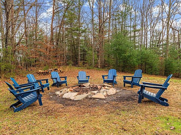 17th image of this home