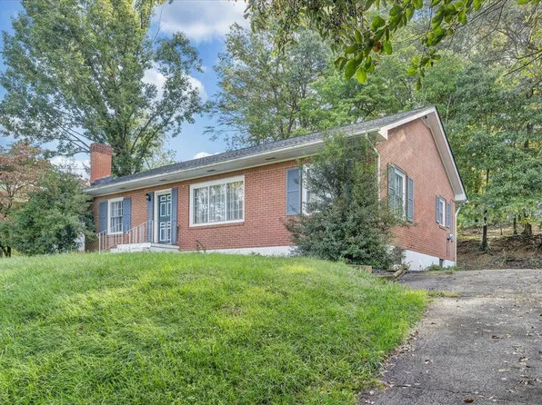 3352 Colonial Ave, Roanoke, VA 24018