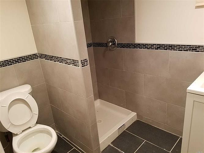 48 Park Ave, Roosevelt, NY 11575 Zillow