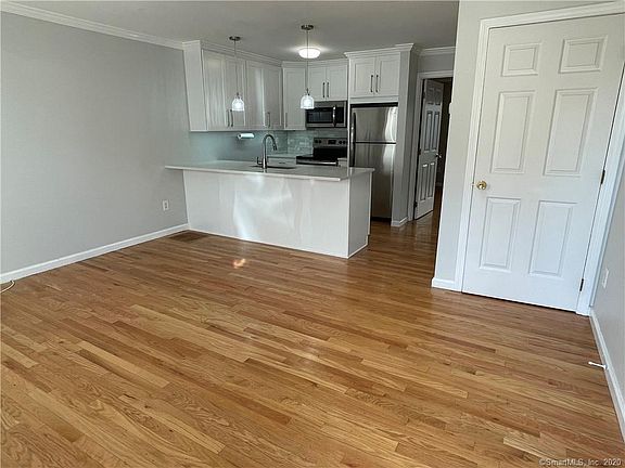 4th image of 2 West Ave APT 13