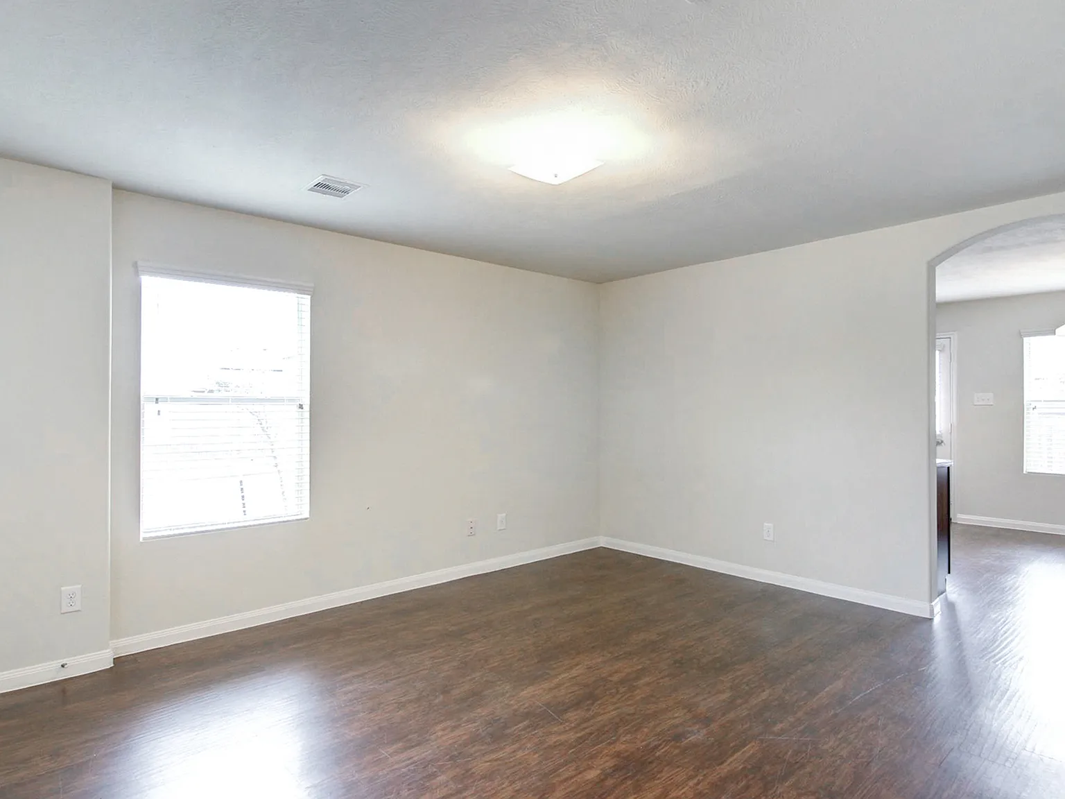 South Post Oak Manor — Photo 3