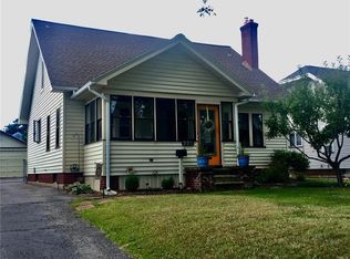 223 Brandon Rd, Rochester, NY 14622