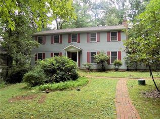 425 Rockhill Cir, Bethlehem, PA 18017