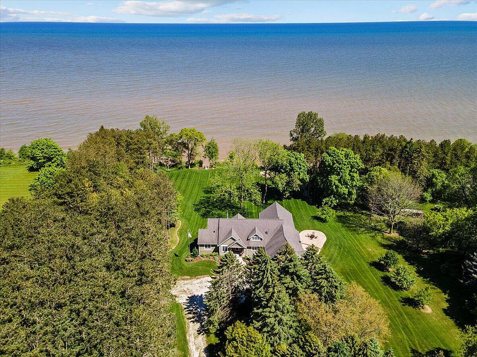 8109 Lakeshore ROAD, Newton, WI 53063 | Zillow