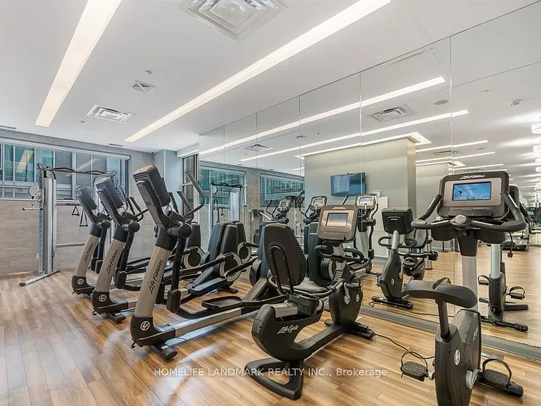 155 Yorkville Ave #901 — Photo 11