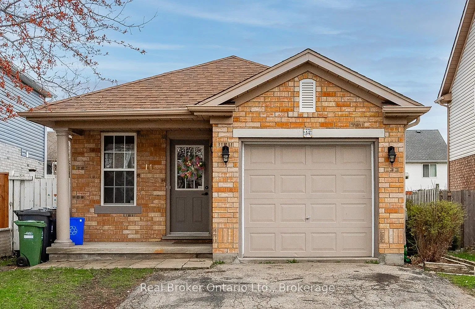 2 bed, $1,900 — Photo 1