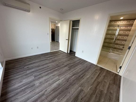 5th image of 95-01 37th Ave #5B