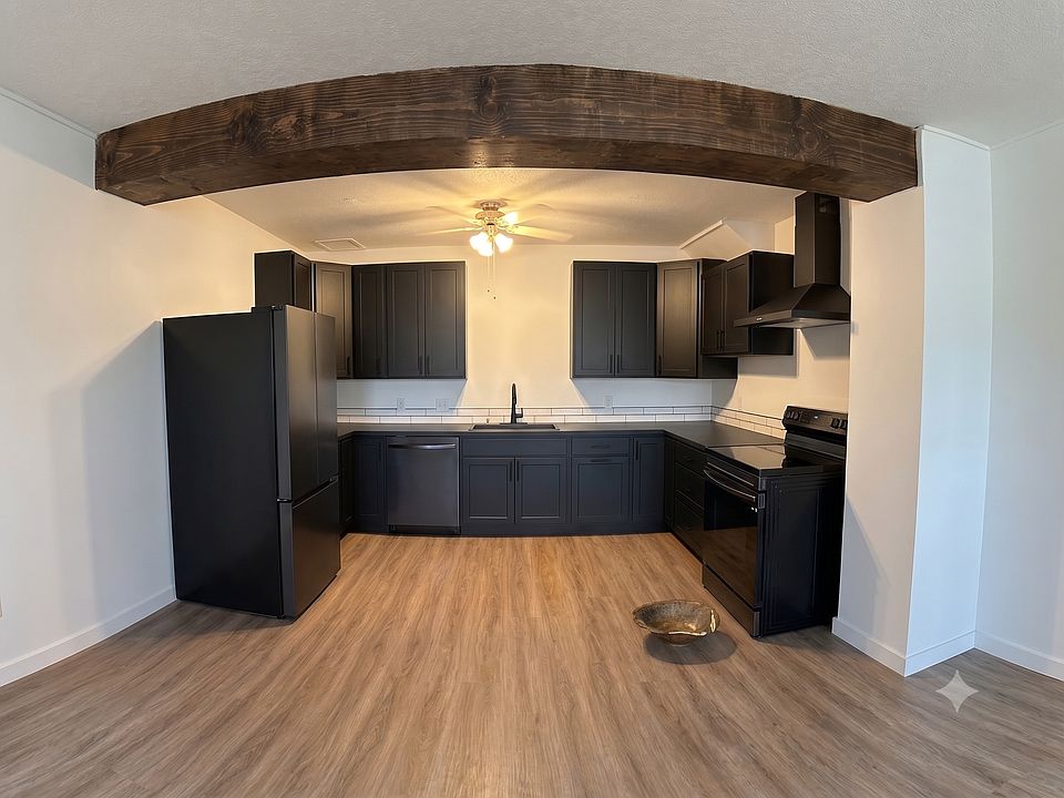 1st image of 422 E Madison St #1E