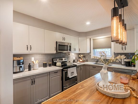 4th image of 230 Meadowbrook Dr #11