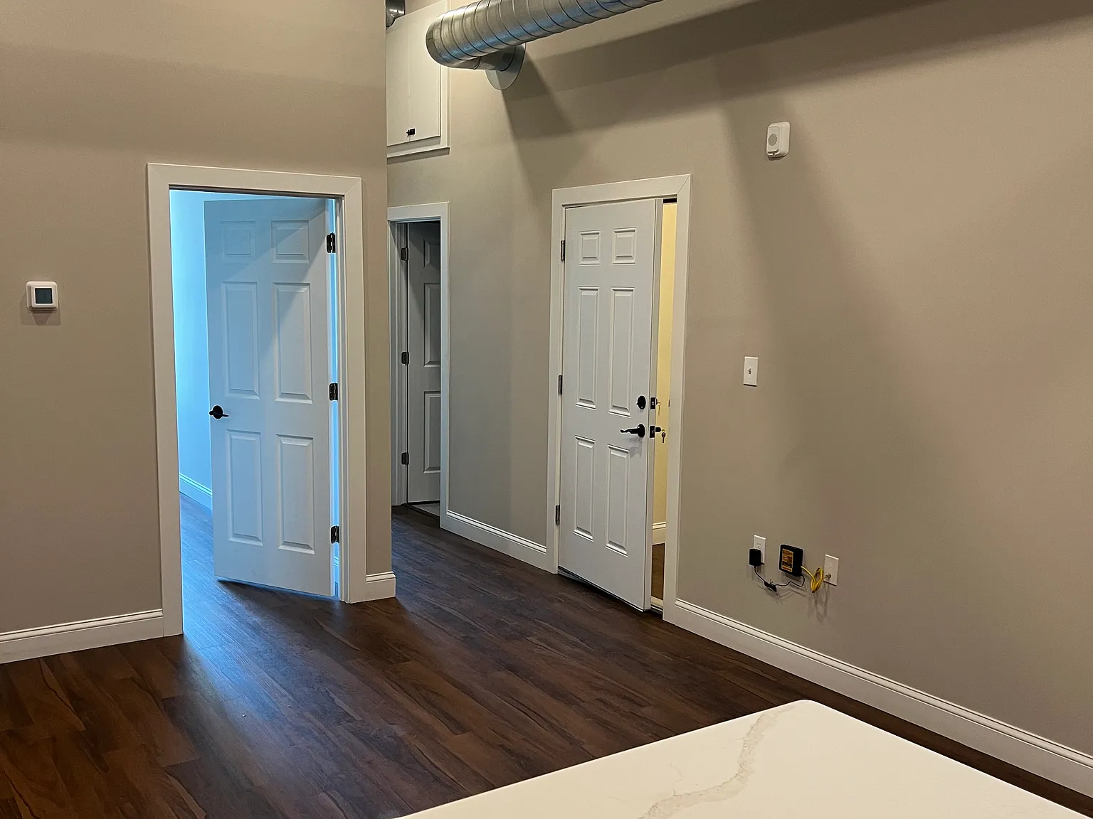 2 bed, 784 sqft, $1,900 — Photo 4