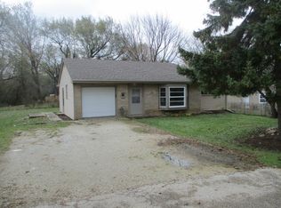21721 W Sarah Dr, Lake Villa, IL 60046