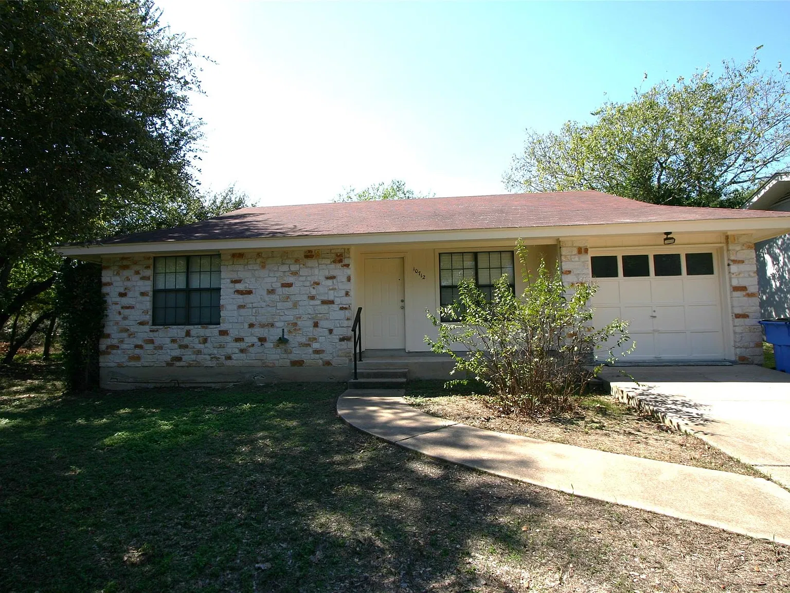 2 bed, 2.0 bath, 1065 sqft, $1,950 — Photo 1