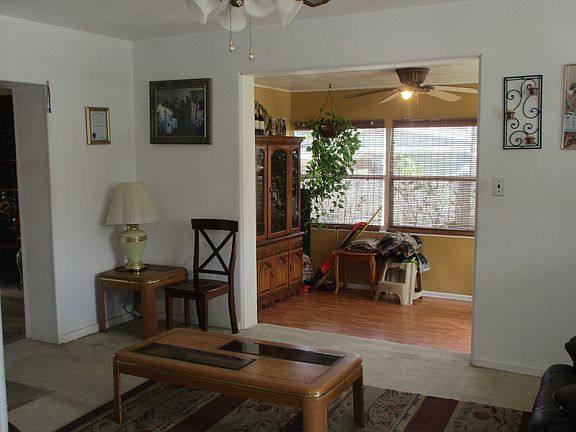 3rd image of 6012 Bolling Dr