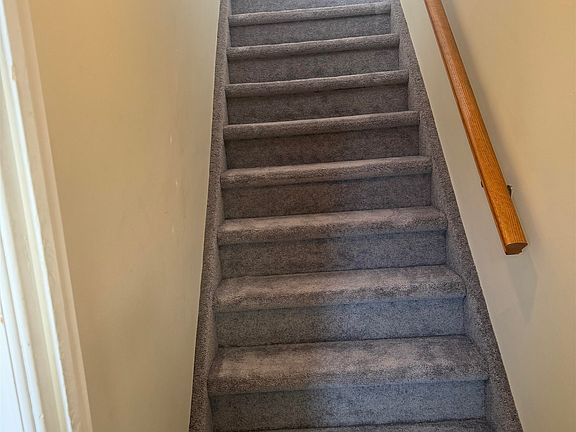 3rd image of 17 Centre Ln