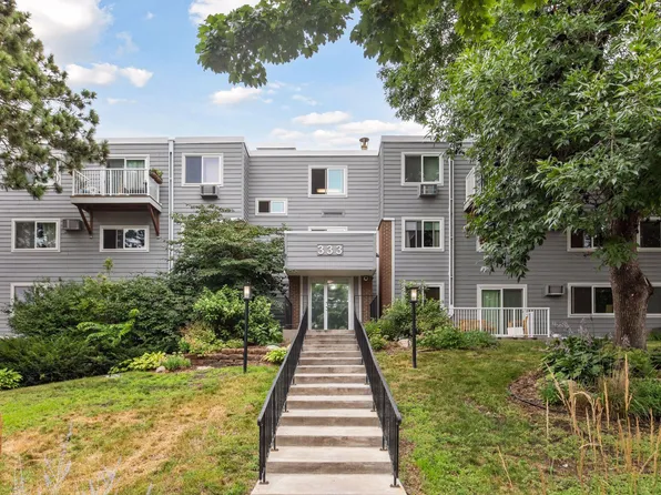333 8th St SE APT 304, Minneapolis, MN 55414