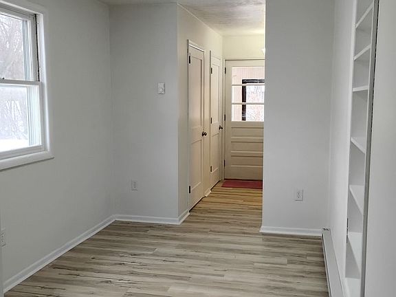 4th image of 150 McCauley Ave #352198535