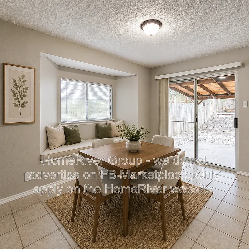3 bed, 2.0 bath, 1456 sqft, $1,575 — Photo 3