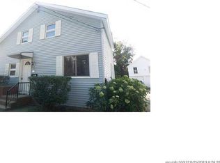 27 E Maple St, Skowhegan, ME 04976