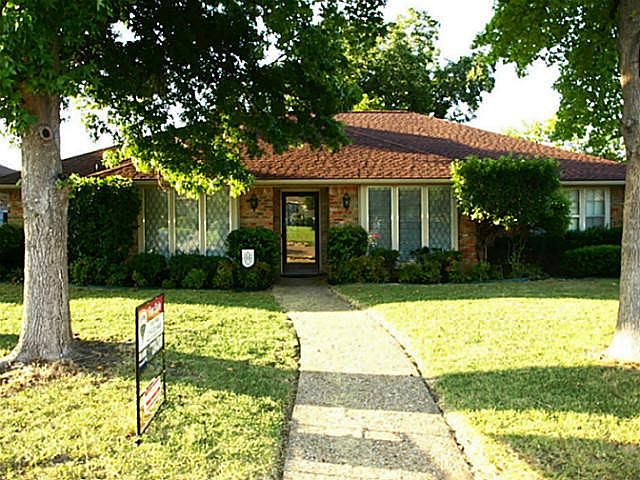 1st image of 1931 Westminster Dr