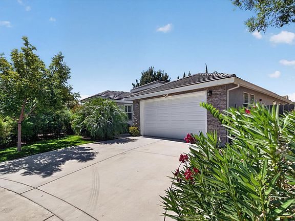 2nd image of 898 Morales Ct