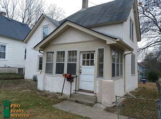 1002 4th St E, Saint Paul, MN 55106