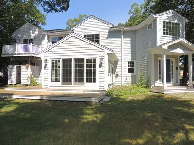 7 Oaklawn Ave, Mattapoisett, MA, 02739