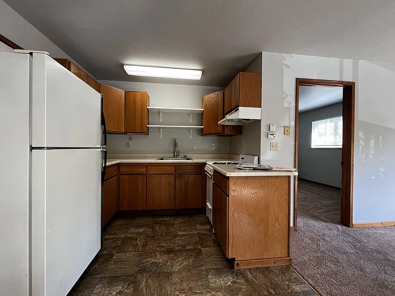 2913 Highland Ct — Photo 3