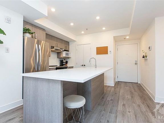 5th image of 170 Preston St #403