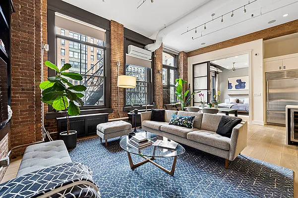 Sold by Compass | media 16